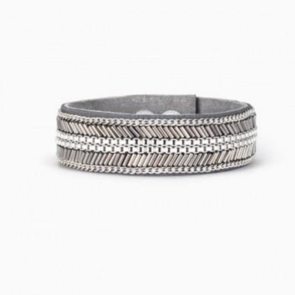 :: Stella & Dot⚔️SILVER Carter Bracelet - Picture 2 of 6